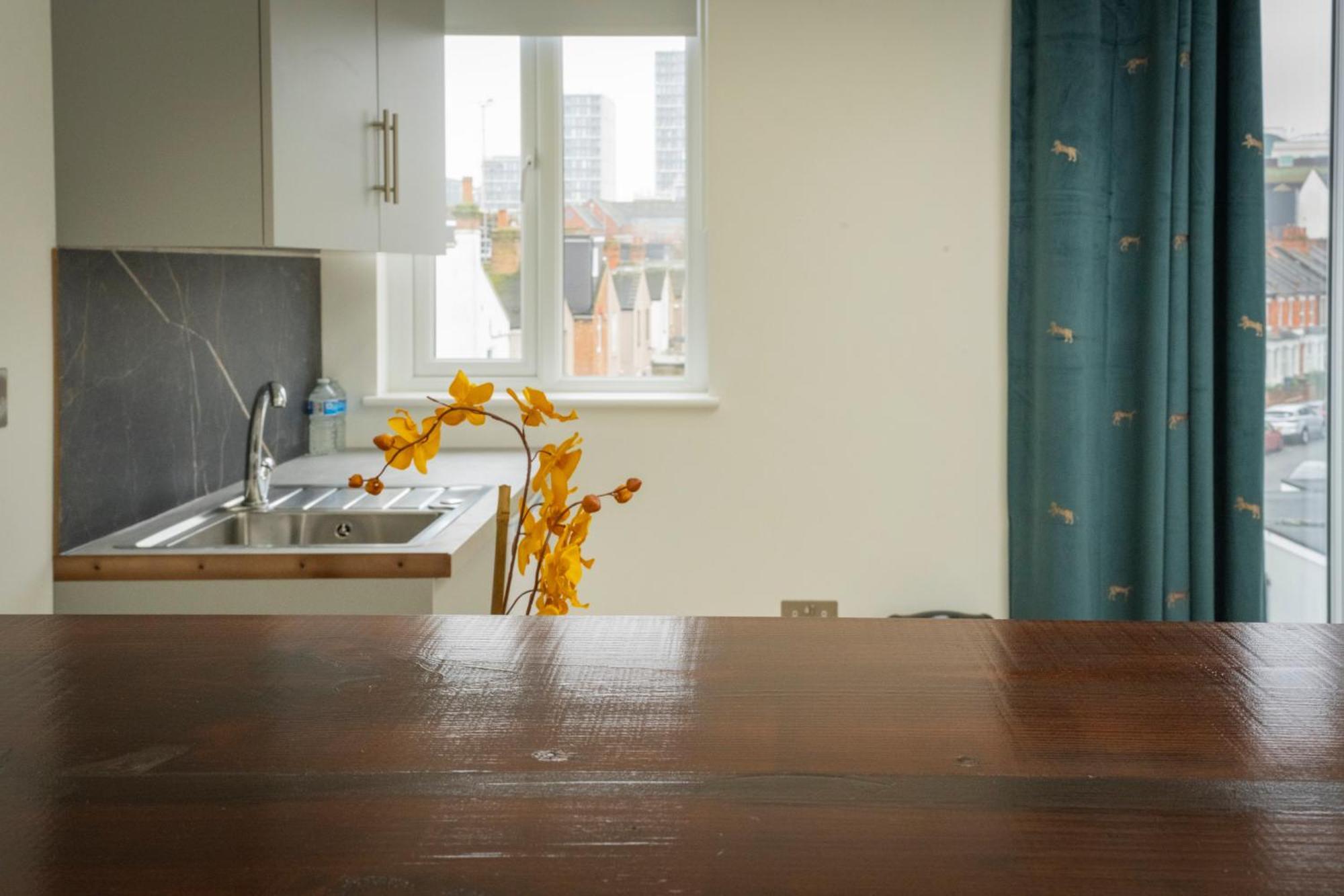 Luxurious London Studios Harrow Ngoại thất bức ảnh