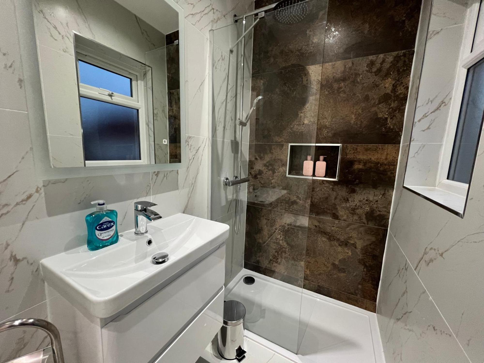 Luxurious London Studios Harrow Ngoại thất bức ảnh